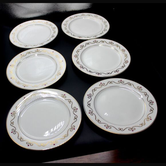 Vintage Pier 1 Salad Dessert Plates Set White Gold Scroll Red Ornaments Design - Picture 8 of 8